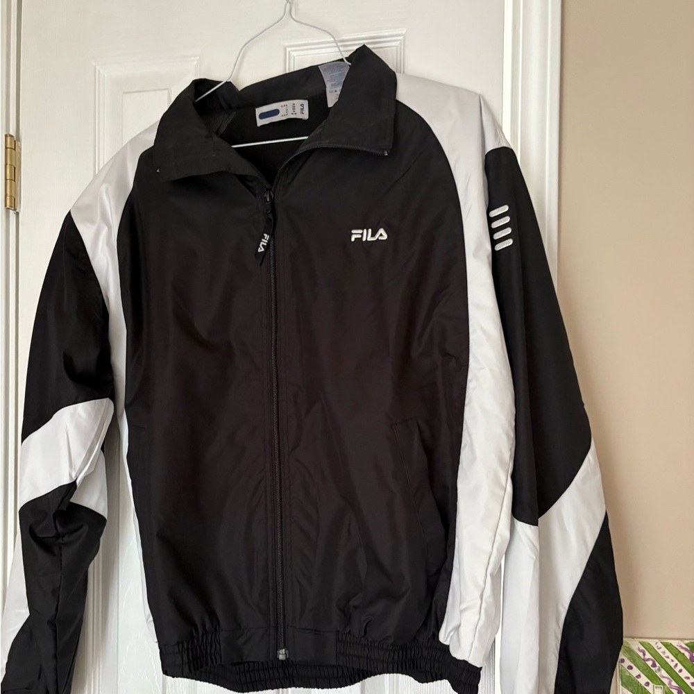 Fila Men's Black and White Windbreaker Jacket